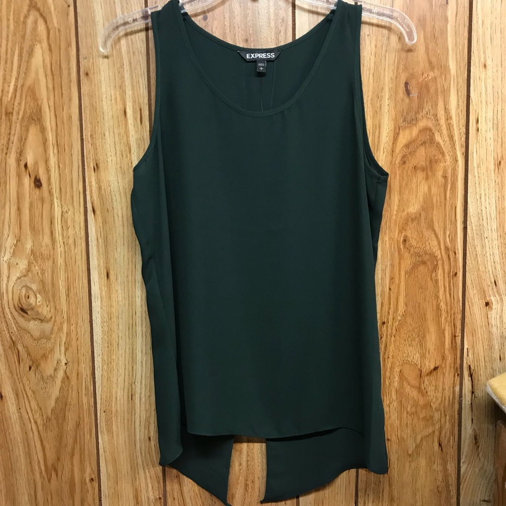 *NWT* Dark Green Split Back Top